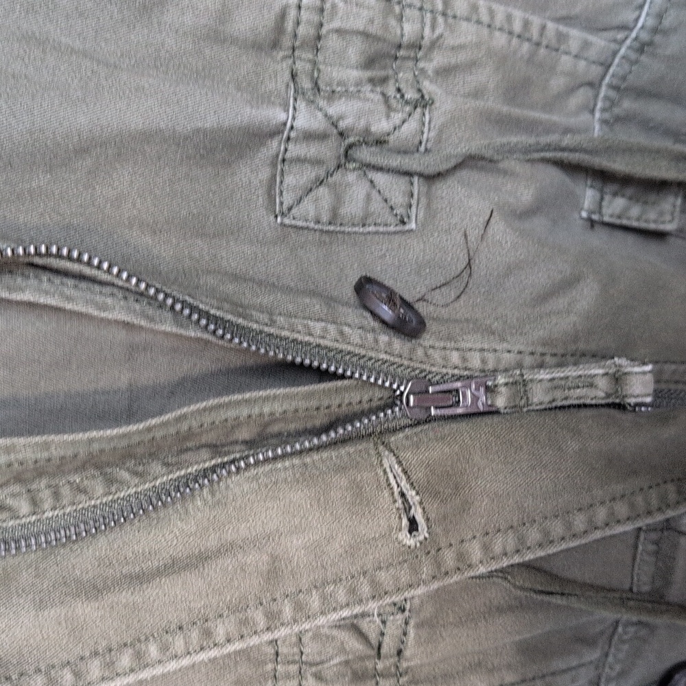 Hollister Women's Jacket. Army Green. Size Small - Picture 9 of 10